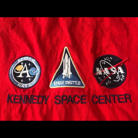 Kennedy Space Center NASA Tee - Picture 3 of 5
